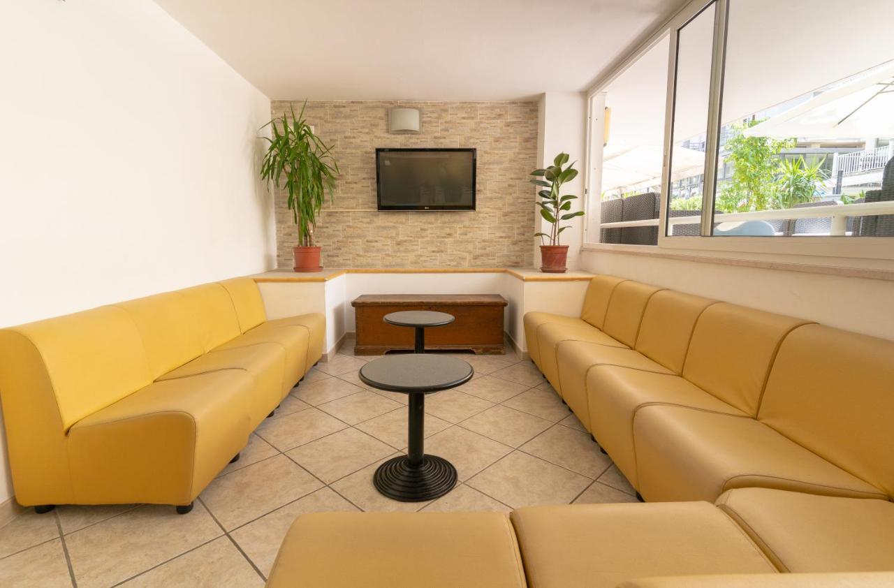Hotel Villa Isola Rimini Bagian luar foto